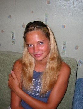 blonde private nude photos from holliday